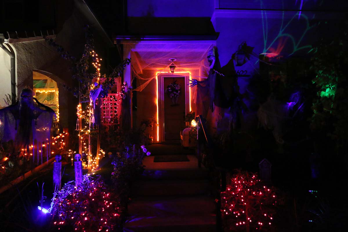 Halloween Homes: Harmony Grove